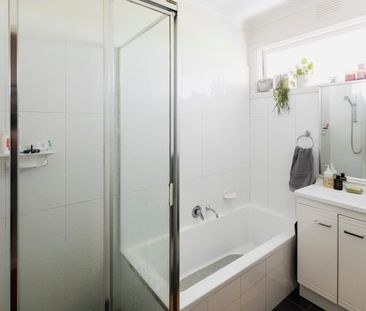 Modern Villa Home - Photo 6