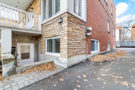 1685 Boul. Desmarchais - Photo 2