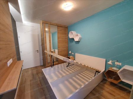 Kiadó újszerű állapotú lakás - Győr - Fotó 5