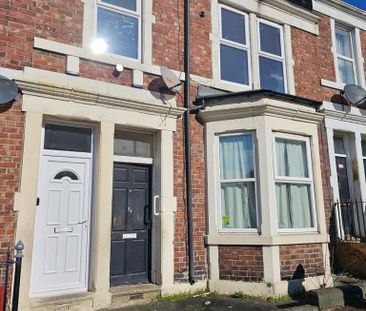 3 bedroom flat to rent - Photo 4