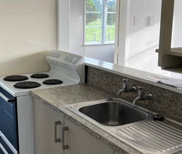 Cute Cottage - Photo 2