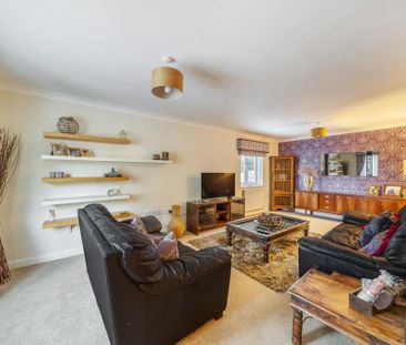 4 bedroom link detached house to rent - Photo 4