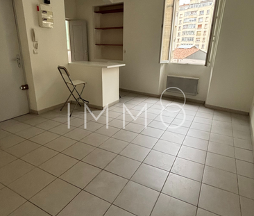 Location Appartement 1 pièce 26m² MARSEILLE 6ème - Photo 2