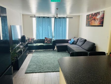 2 bedroom flat to rent - Photo 2