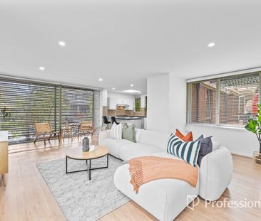 Stunning Family Home in Glen Waverley - Photo 1