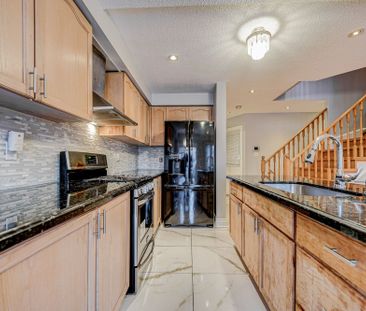 For Lease - 146 Billingsley Crescent, Markham, Ontario - Photo 5