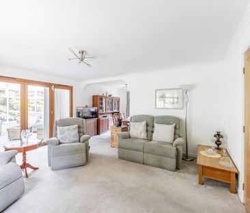 2 bedroom detached bungalow to rent - Photo 1