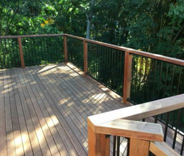 Lovely Top Floor Unit in a Convenient Elanora Location - Photo 6