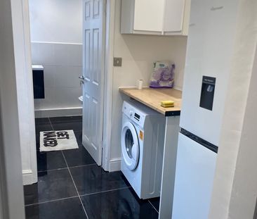 2 Bed Terraced House, Hovis Street, M11 - Photo 6