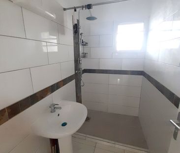 Location Appartement 4 pièces 106m² ST LOUIS 97421 - Photo 6