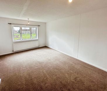 3 bedroom detached house to rent - Photo 2