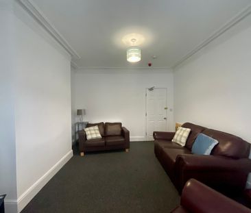 4 bedroom Mid Terraced House to let - Photo 5