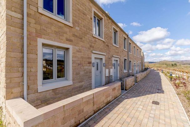 3 bedroom terraced house to rent - Photo 1