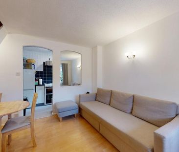 1 bedroom semi-detached house to rent - Photo 3