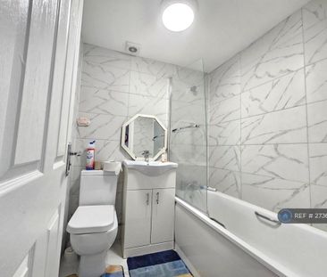 4 bedroom detached house to rent - Photo 6