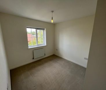 2 bedroom semi-detached house to rent - Photo 5