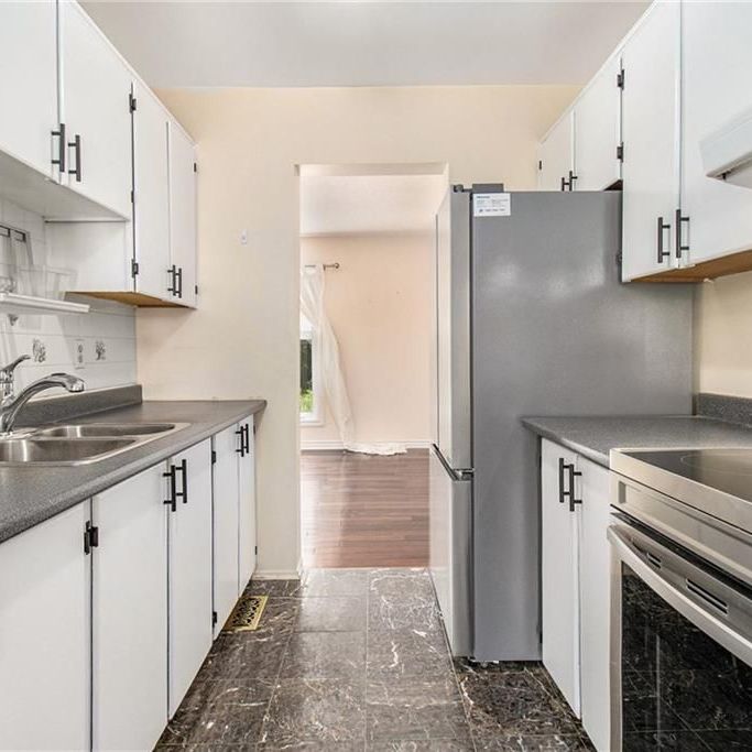 For Lease - 75 DALEHURST Drive Unit# A, Tanglewood - Grenfell Glen - Pineglen, Ontario - Photo 1