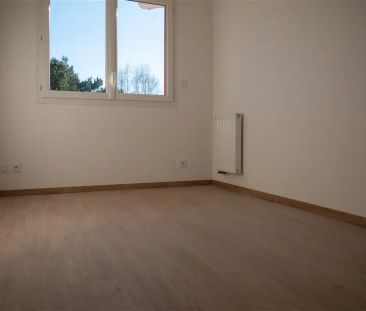 Location appartement 3 pièces - 60m² à Saint-vincent-de-tyrosse (40... - Photo 2