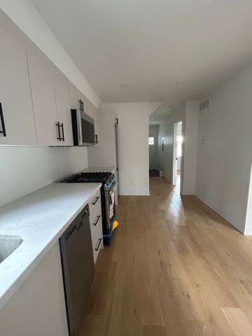 For Lease - 12 Franklin Avenue Unit# A, Toronto, Ontario - Photo 3