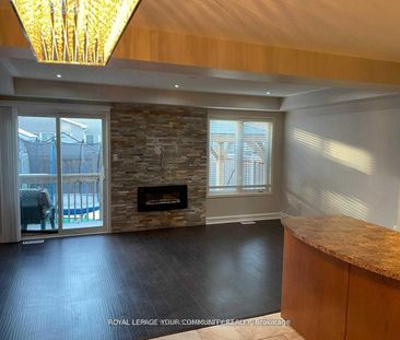 For Lease - 122 Russel Drive, Bradford West Gwillimbury, Ontario - Photo 1