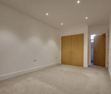 3 bedroom house to rent - Photo 3