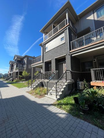 For Lease - 232 Anyolite Private, Barrhaven, Ontario - Photo 2