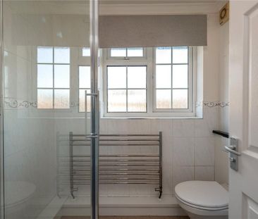 3 bedroom link detached house to rent - Photo 1