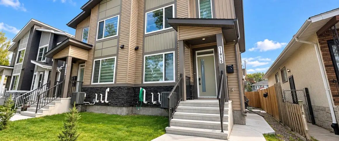 MODERN 4-BEDROOM MAIN & UPPER DUPLEX UNIT WITH DOUBLE GARAGE — 4 Bedrooms Main Floor - Photo 1