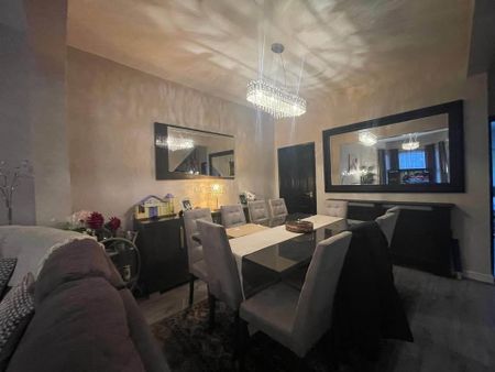 3 Bed Terraced House, Central Park Road, E6 - Photo 2