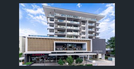 Cracking Apartment in the Heart of Wynnum! - Photo 2