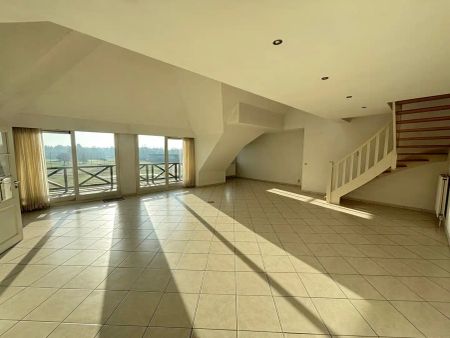 DUPLEXAPPARTEMENT MET 4 SLAAPKAMERS EN 3 BADKAMERS - Foto 5