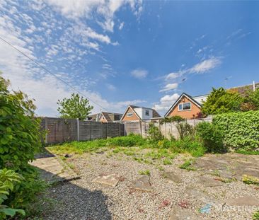 3 bedroom detached bungalow to rent - Photo 2