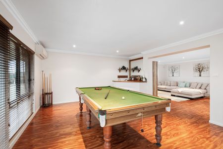 Grand Family Home in a Peaceful Woongarrah Pocket - Photo 3