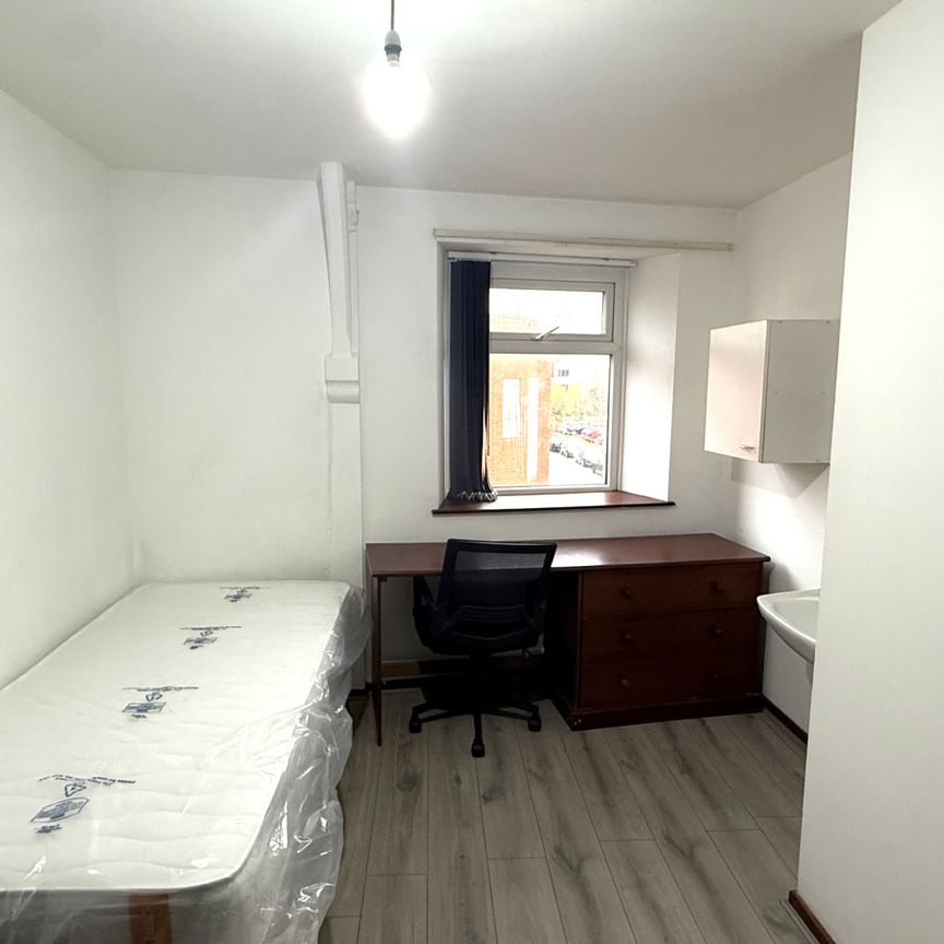 Great Shaw Street, Preston - Photo 1