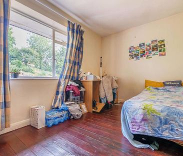 5 bedroom end of terrace house to rent - Photo 6