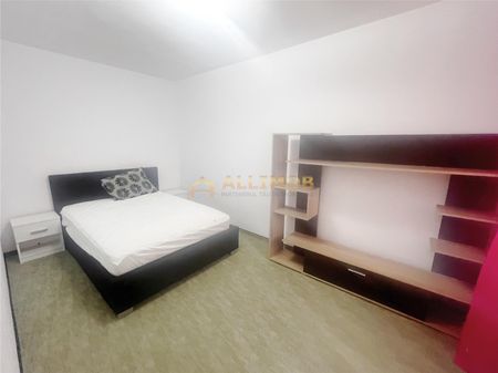 Inchiriere apartament 3 camere, 55 mp, zona Vest – Ploie?ti - Fotografie 4