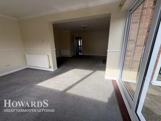 3 bedroom semi-detached house to rent - Photo 1