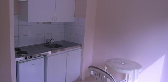 Location Appartement 1 pièce 22m² JACOB BELLECOMBETTE 73000 - Photo 2