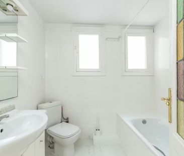 Gran Via de les Corts Catalanes, Barcelona, Catalonia 08011 - Photo 2