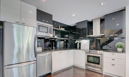 For Lease - 121 Mcmahon Drive Unit# TH10, Toronto, Ontario - Photo 4