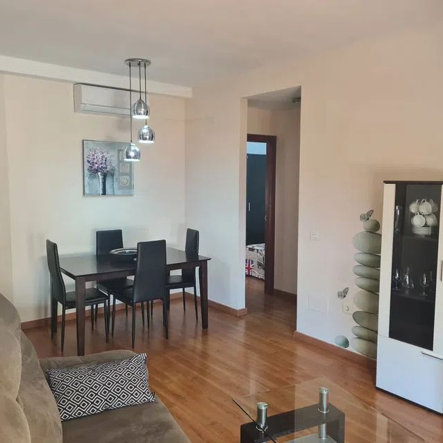 Alquiler de piso en Avenida de Lope de Vega - Photo 1