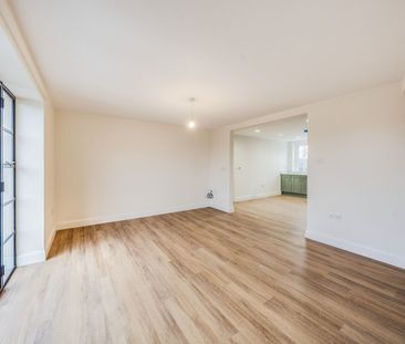 Flat to rent - Lewisham High Street, Lewisham, SE13 - Photo 6