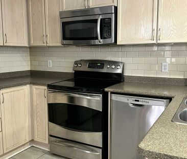 605 Shoreline Drive #10 - Photo 4