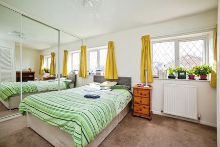 Billingley Drive, Rotherham, Thurnscoe - Photo 4