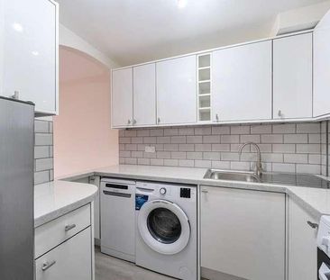 Eastbrook Close, Woking, Surrey, GU21 - Photo 6