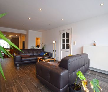 KARAKTERVOLLE WONING MET STADSTUIN - Photo 3
