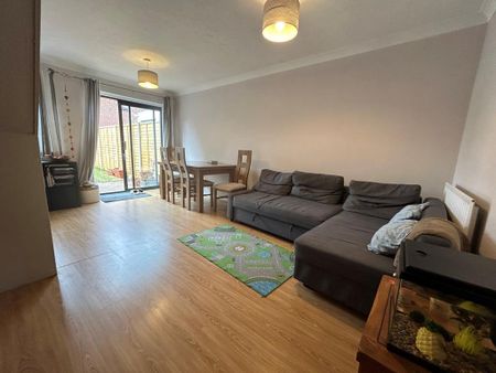 2 bedroom terraced house to rent - Photo 2