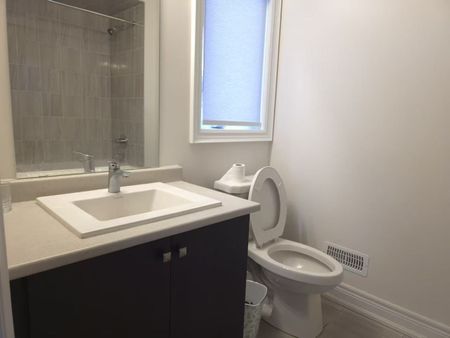 For Lease - 51 Faimira Avenue, Georgina, Ontario - Photo 4