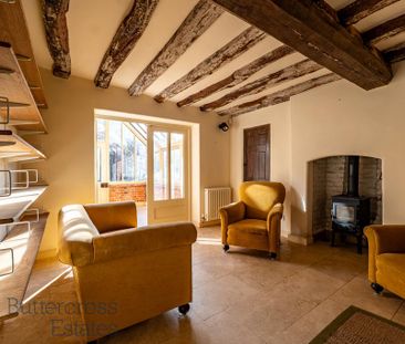 3 bedroom detached house to rent - Photo 2