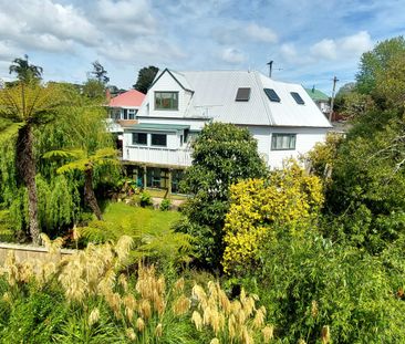 Stunning Two Bedroom Townhouse - Photo 6